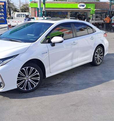 TOYOTA COROLLA 1.8 VVT-I HYBRID FLEX ALTIS PREMIUM CVT TOYOTA COROLLA 1.8 VVT-I HYBRID FLEX ALTIS PREMIUM CVT